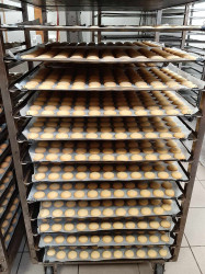 Biscuiterie qui vend des sablés et tartes aux noix maison